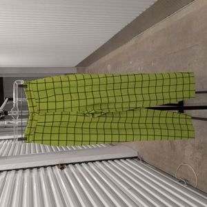 Nasty Gal lime green pants